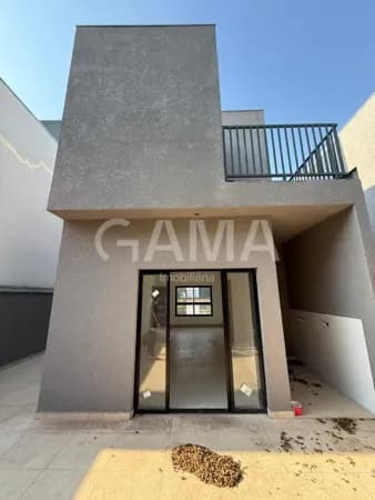 Casa Alto Padrão em construção.