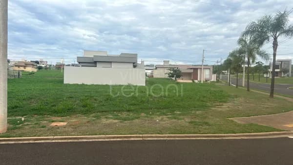 Terreno de esquina à venda no Condomínio Terras Alphaville, Mirassol/SP