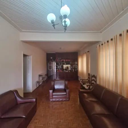 Casa no Centro de Mirassol, com vocação comercial em uma das principais ruas da cidade!