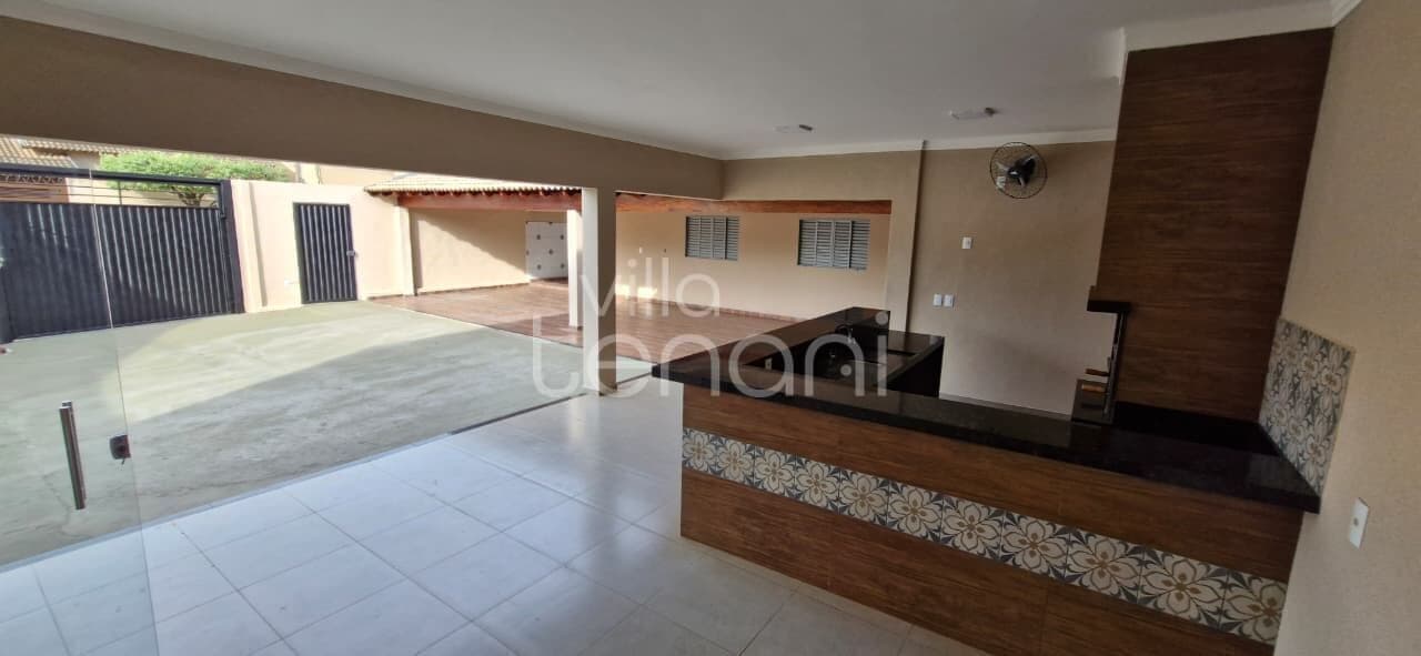 Linda Casa à Venda no Regissol 1, em Mirassol!