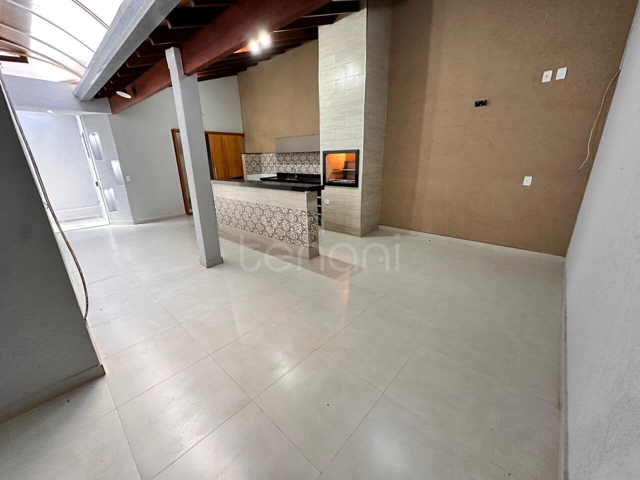Belíssima Casa à Venda no Jardim Laguna, em Mirassol-SP!