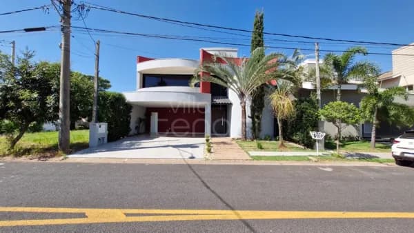 Belíssima Casa à Venda no Village Damha II, em Mirassol!