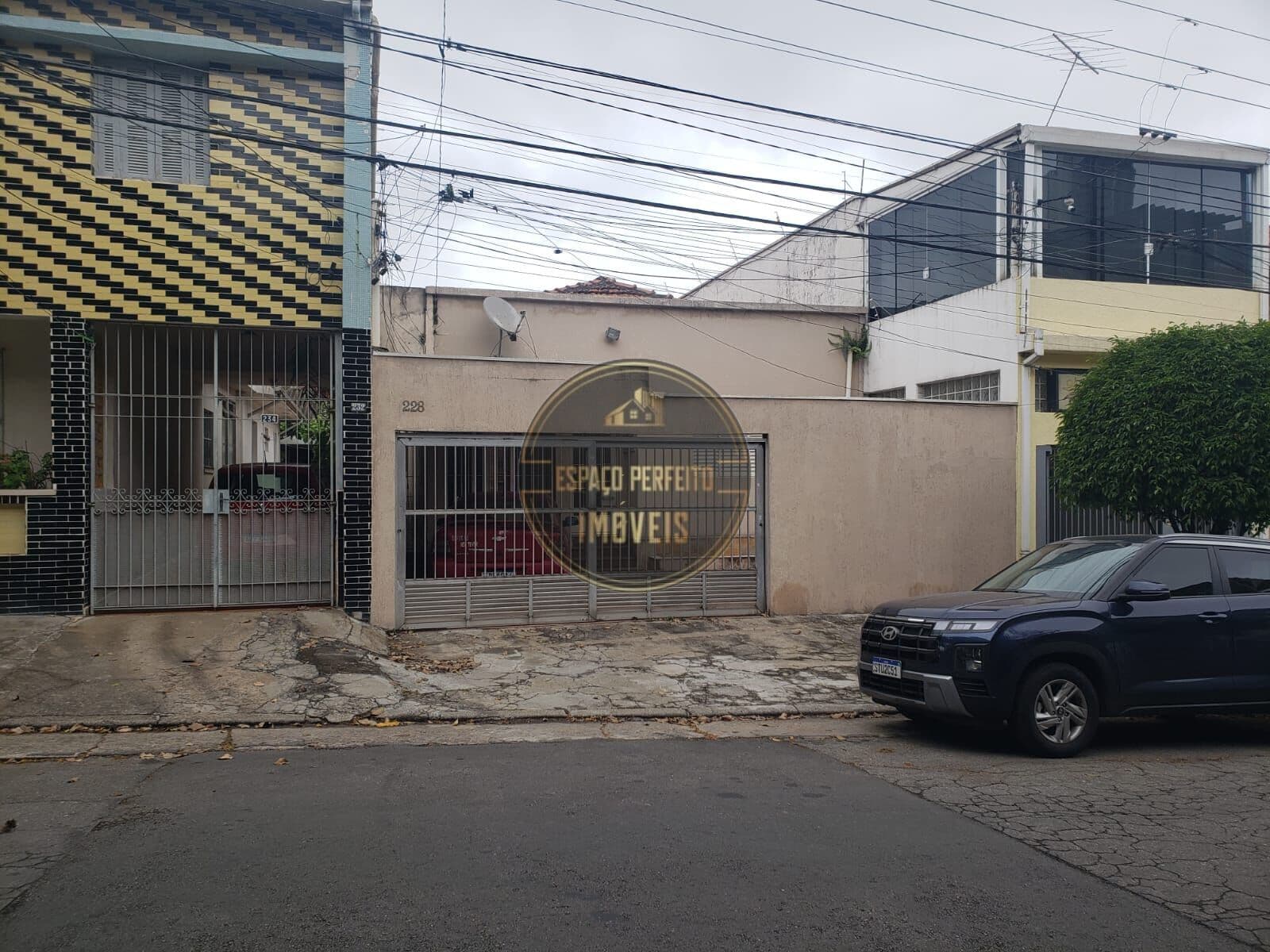 🚨 Oportunidade na Mooca – Casa Térrea com 2 Imóveis no Mesmo Terreno! 🚨
