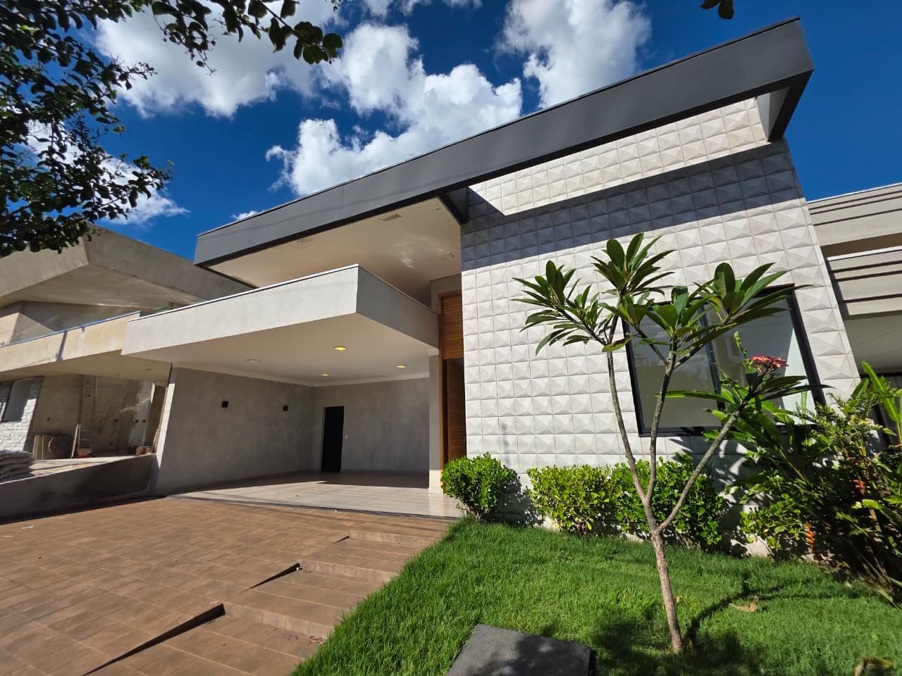 Casa em São José do Rio Preto - Condomínio Village La Montagne