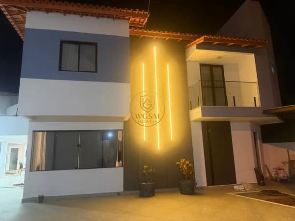 Casa em São Mateus - Lago dos Cisnes