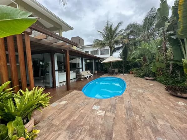 Casa aconchegante em Jurerê Internacional