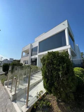 Mansão no Bosque Amoraeville - Jurerê Internacional