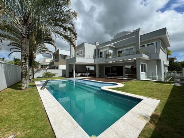 Casa a venda em Jurerê Internacional