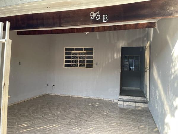 Casa à venda no bairro Jardim Planalto em Londrina/PR