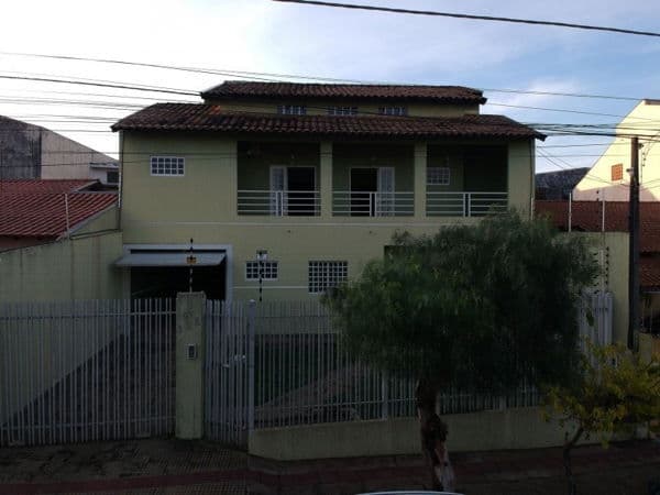Sobrado à venda no bairro Alpes em Londrina/PR