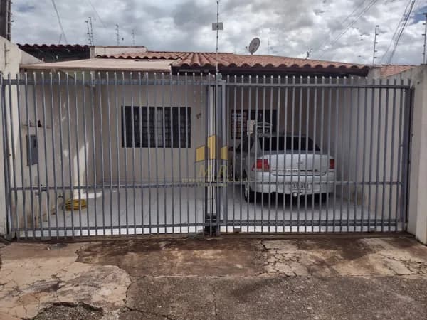Casa em Londrina - Alto da Boa Vista