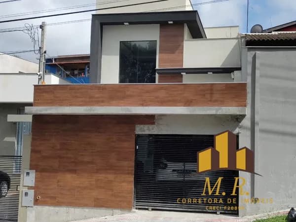 Sobrado à venda no bairro Cambezinho em Londrina/PR