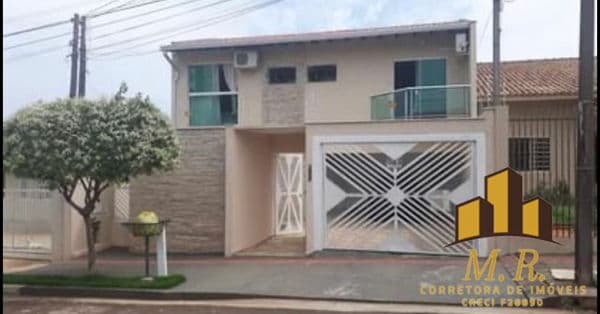 Sobrado à venda no bairro Veraliz em Londrina/PR