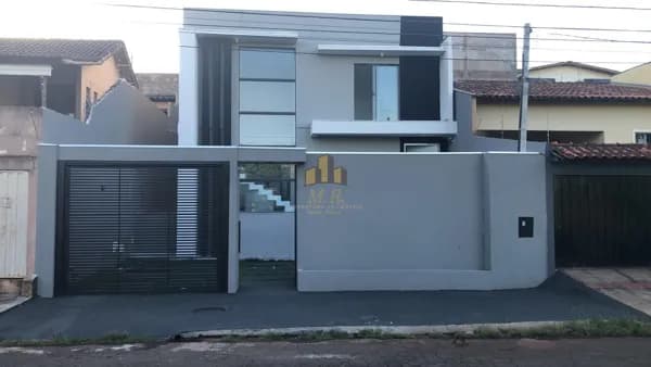 Sobrado em Londrina - Califórnia