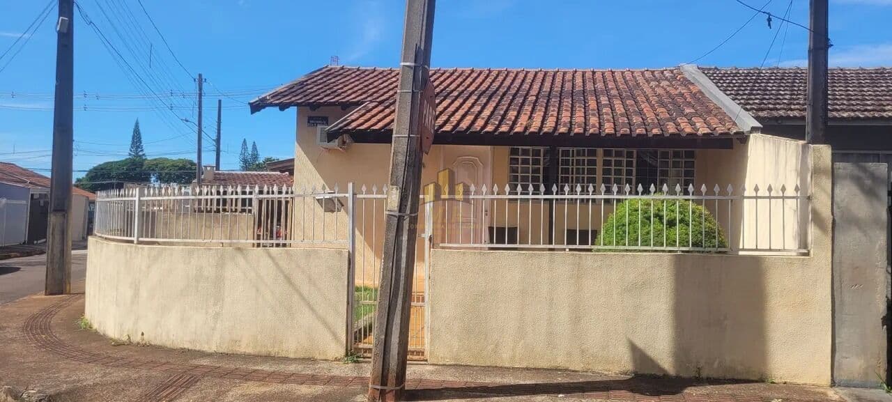 Casa em Londrina - Conjunto Habitacional Flores