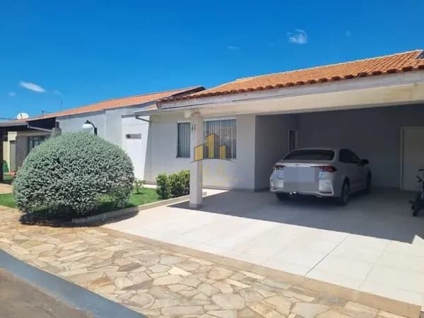Casa de Condomínio em Londrina - Bandeirantes