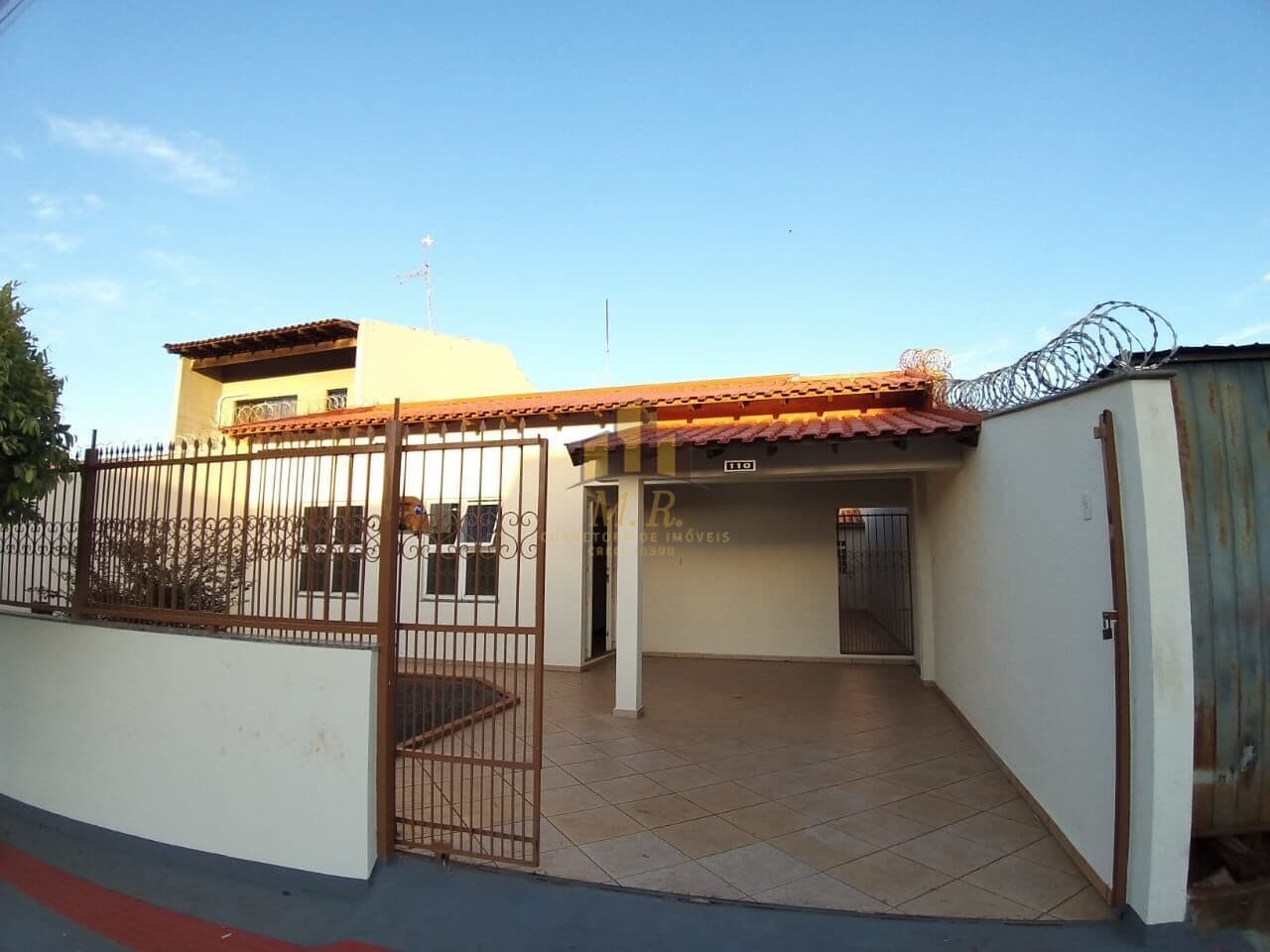 Casa em Londrina - Jardim Itapoá