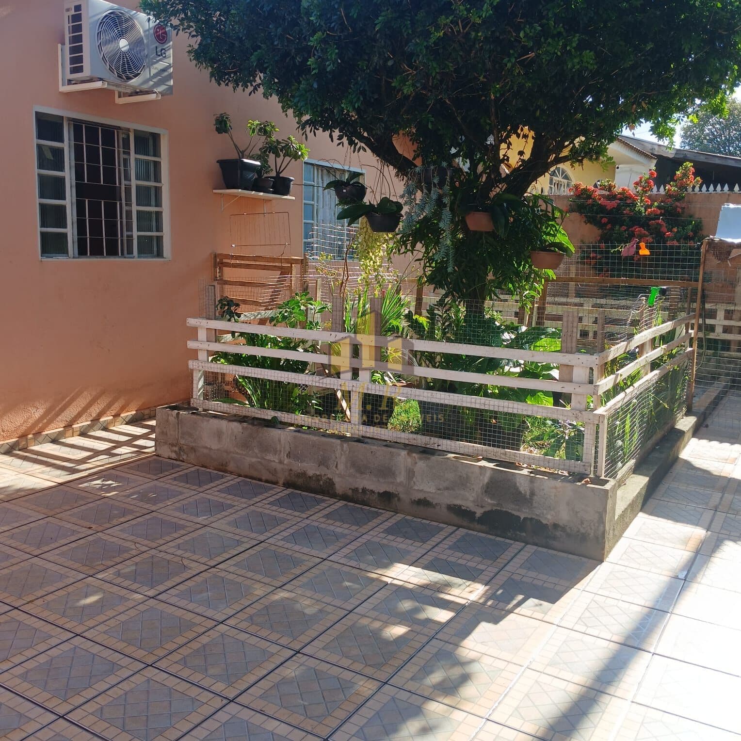 Casa em Londrina - Eucaliptos