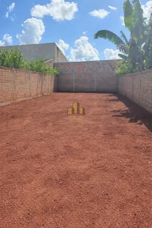 Lote/Terreno em Londrina - Jardim Tropical