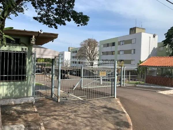 Apartamento à venda no bairro San Fernando em Londrina/PR