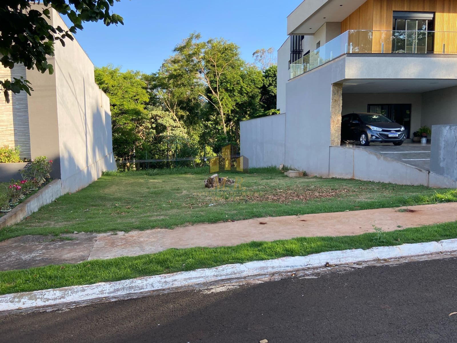 Lote/Terreno em Londrina - Jardim Montecatini