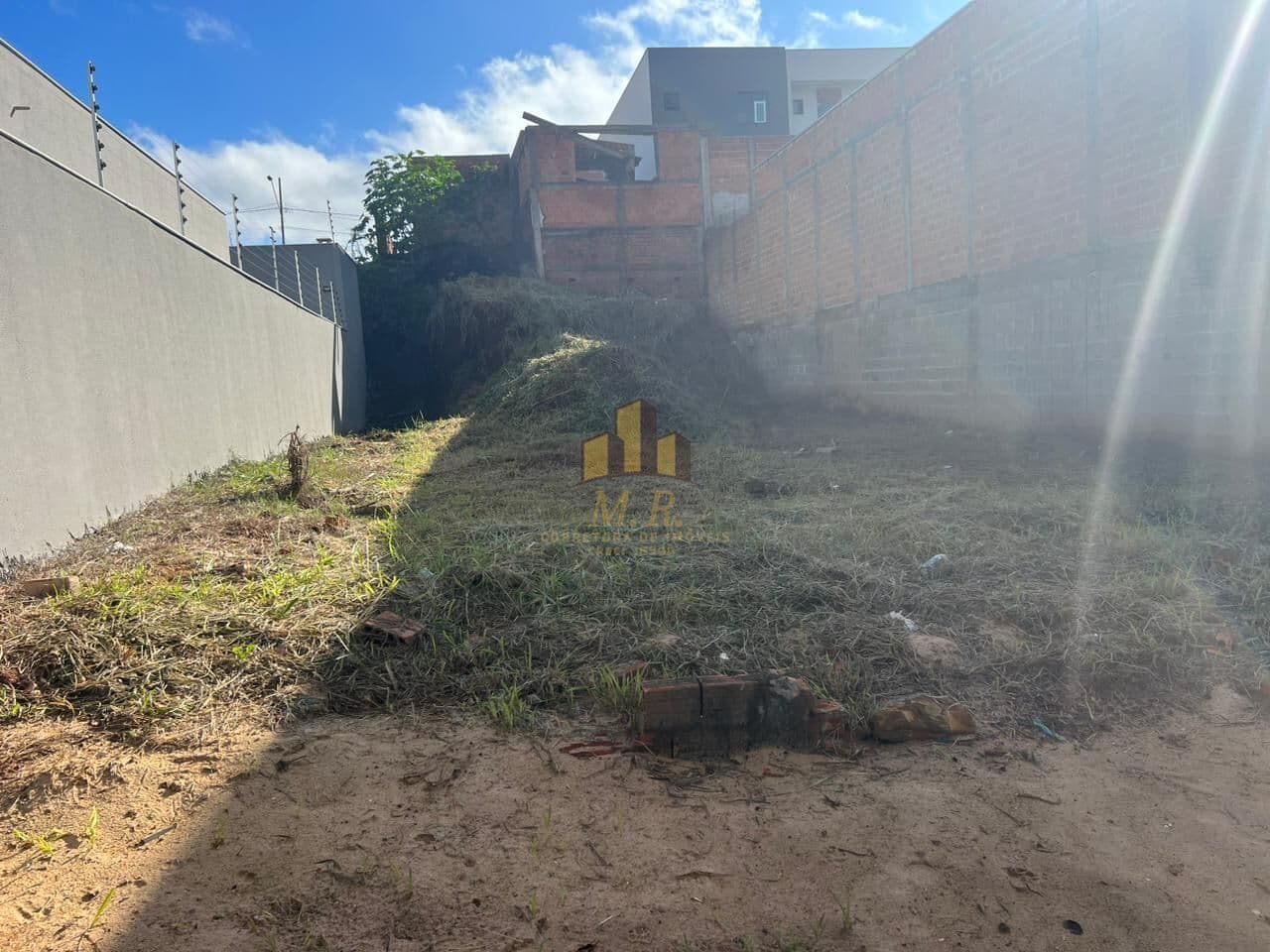 Lote/Terreno em Londrina - Conjunto Habitacional Jesualdo Garcia Pessoa