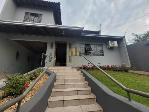 Casa em Londrina - Universitário