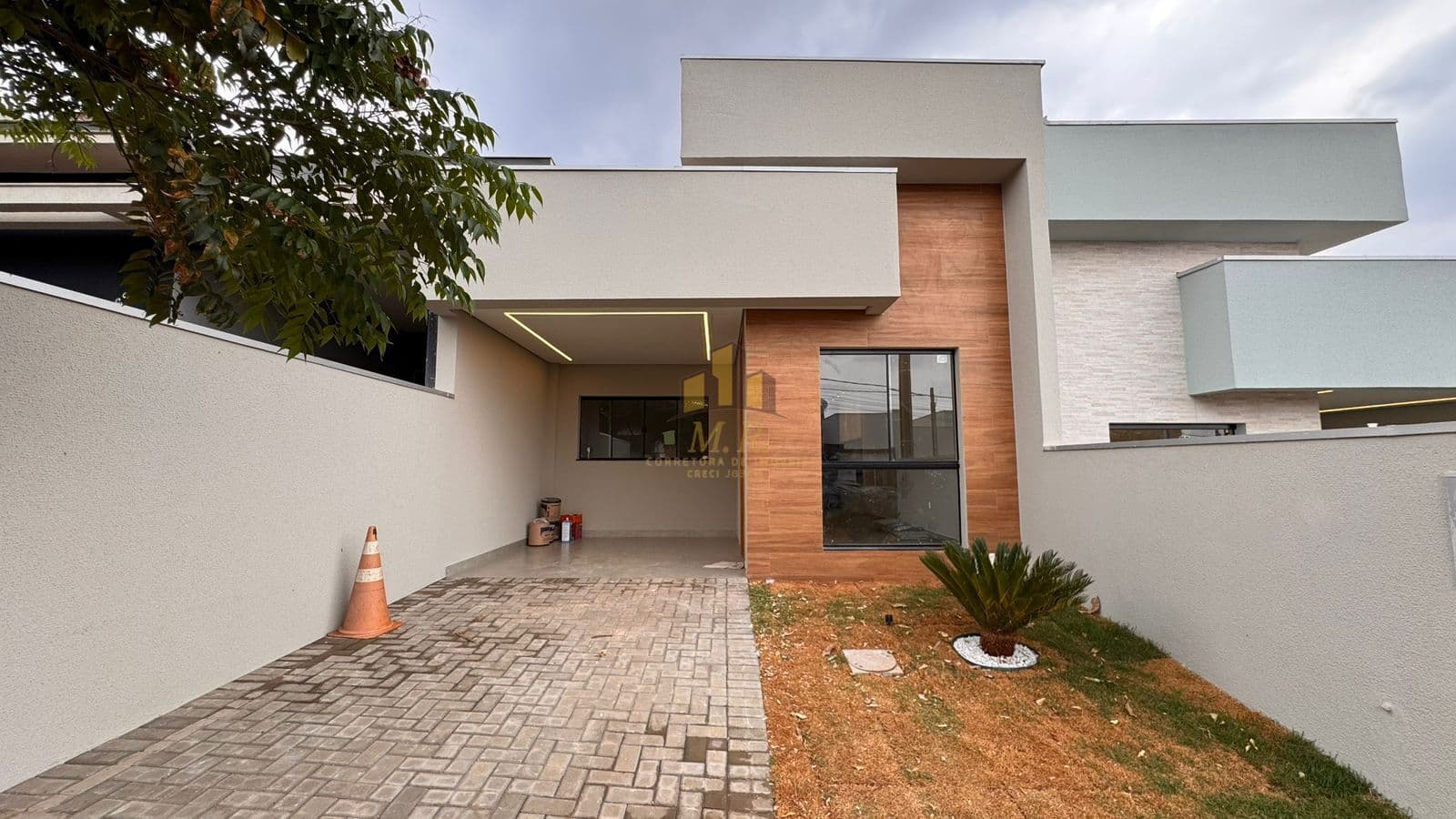 Casa de Condomínio em Cambé - Loteamento Morada das Flores