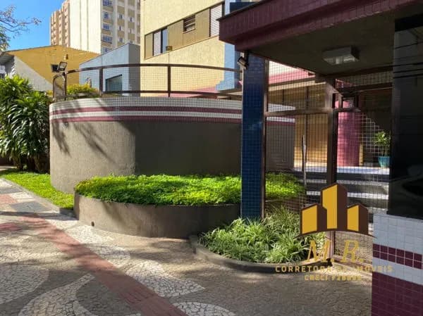 Apartamento à venda no bairro Centro em Londrina/PR