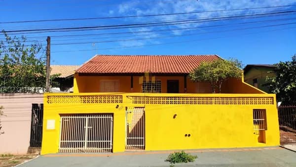Casa em Londrina - Gleba Lindóia