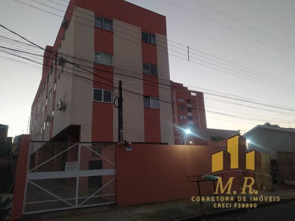 Apartamento à venda no bairro Vila Brasil em Londrina/PR