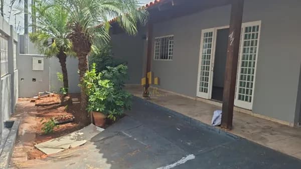 Casa em Londrina - Conjunto Habitacional Maria Cecília Serrano de Oliveira
