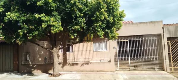 Casa em Londrina - Jardim São Francisco de Assis