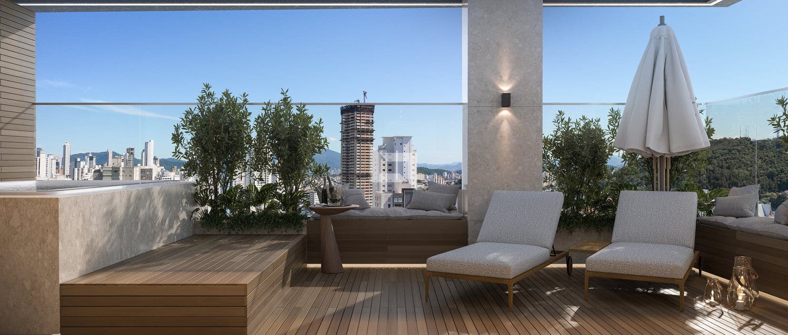 TRIPLEX - POUCOS METROS DA PRAIA