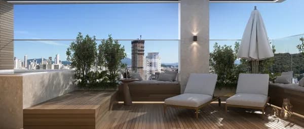 TRIPLEX - POUCOS METROS DA PRAIA