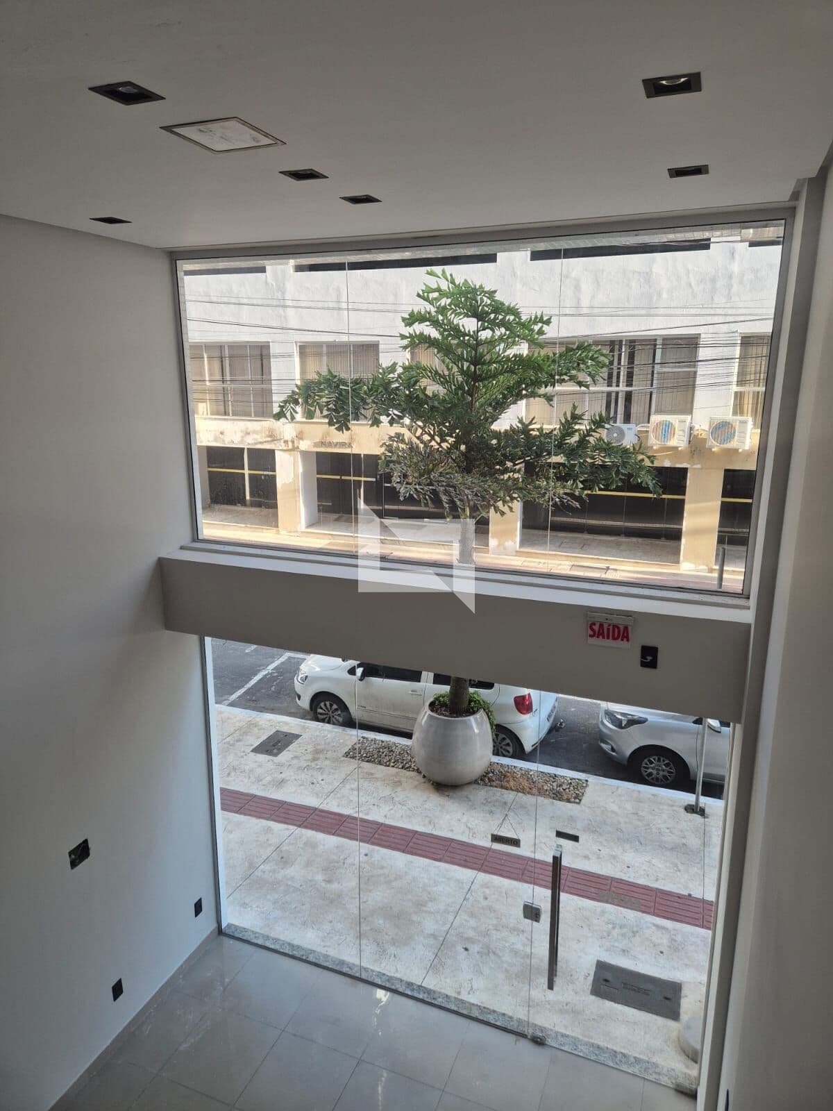 SALA COMERCIAL COM MEZANINO