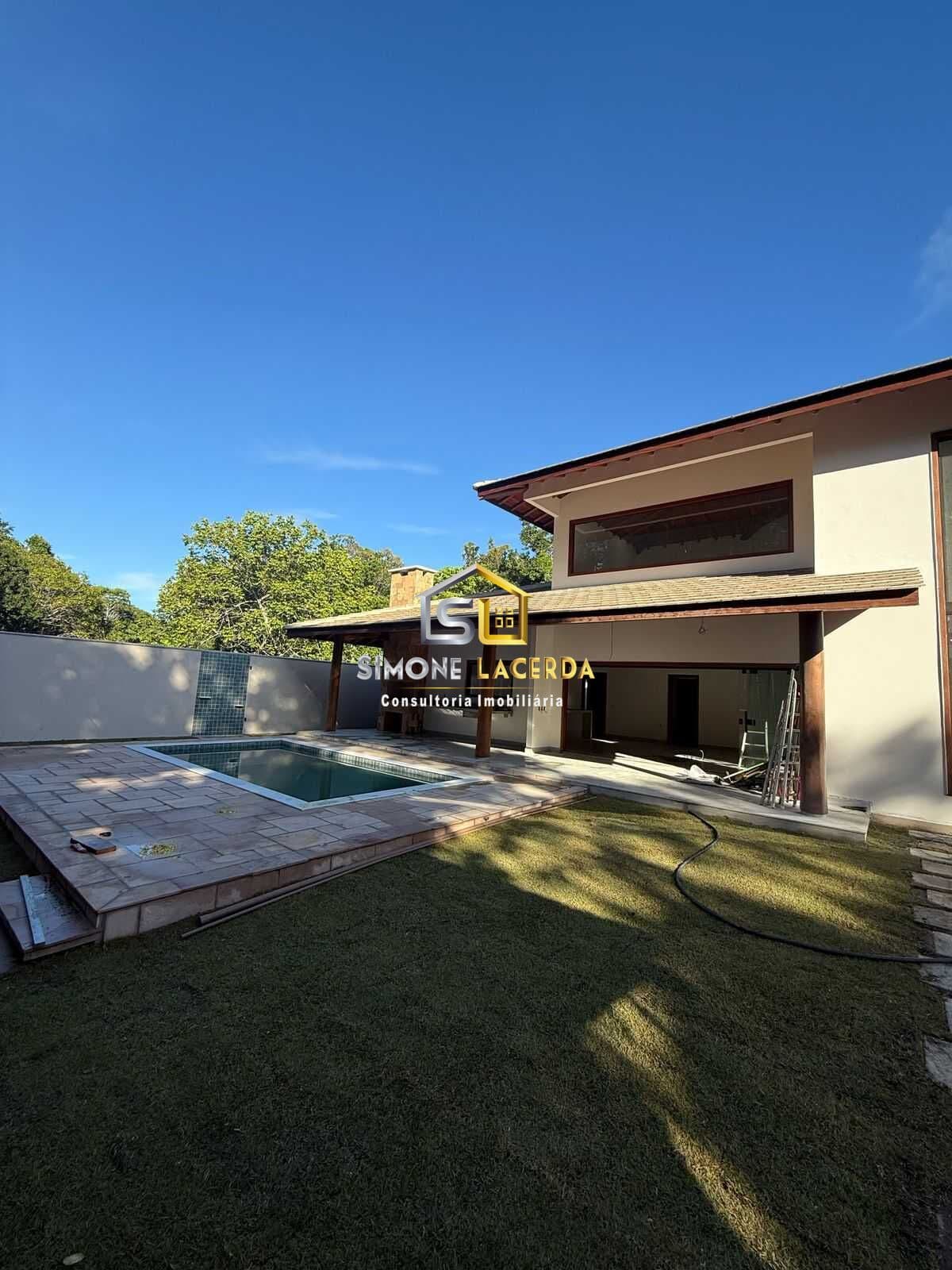 Casa de Luxo à Venda – Design Arraiano e Vista Mar Deslumbrante