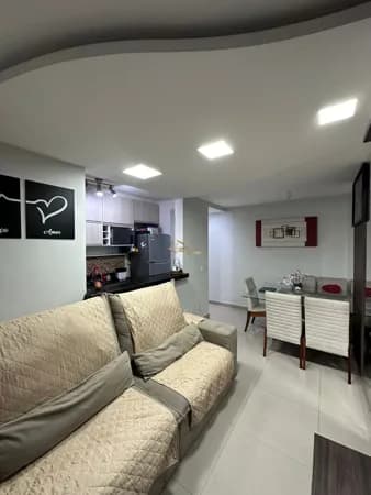 Apartamento 2 Quartos com Quintal Coberto