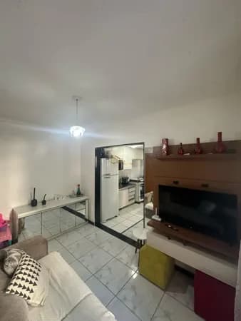 Apartamento 2 Quartos com 2 Quintais