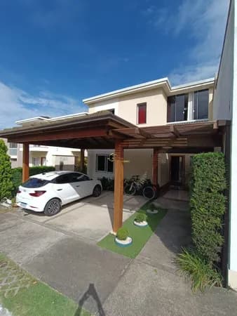 Casa Duplex 3 Quartos sendo uma Suíte, Área Gourmet coberta