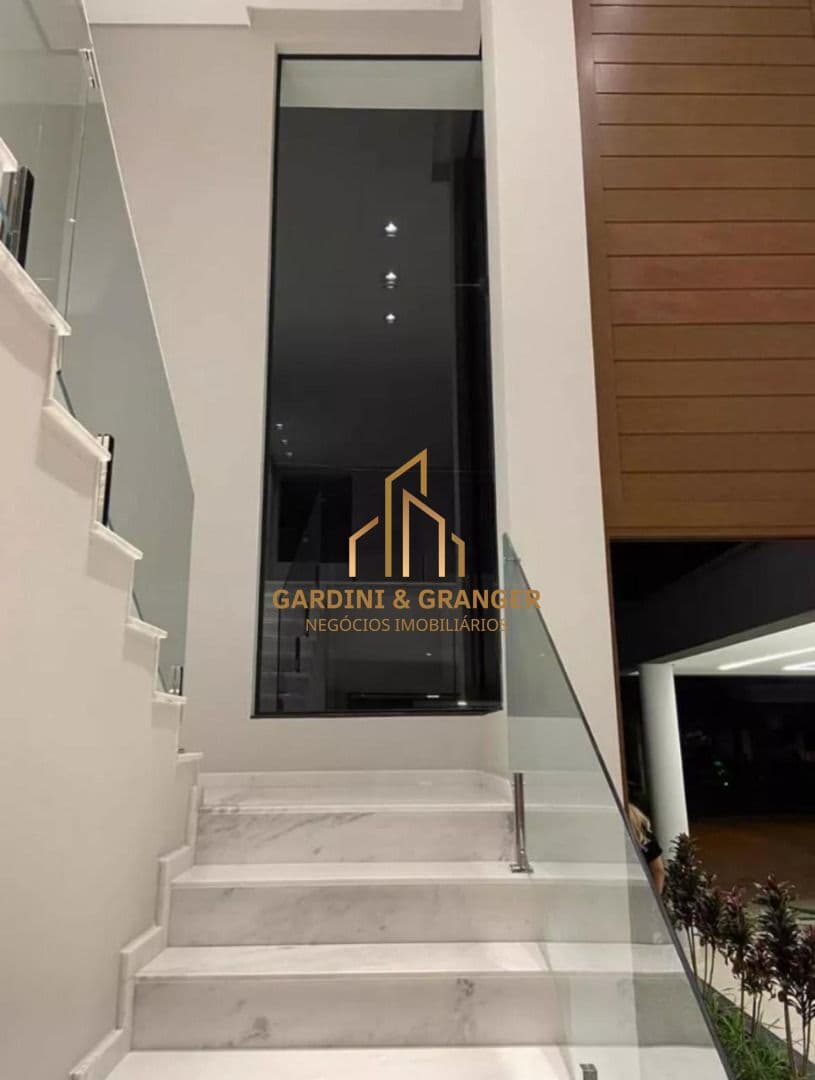 Sobrado com 3 dormitórios à venda, 266 m² - Residencial Veredas - Mogi das Cruzes/SP