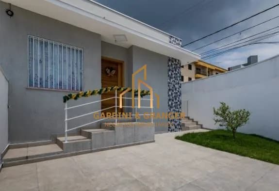 CASA TÉRREA TOTALMENTE MOBILIADA NA VILA OLIVEIRA EM MOGI DAS CRUZES