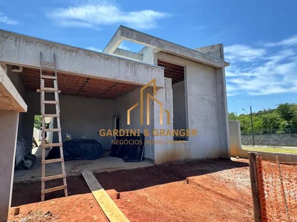CASA TERREA A VENDA NO CONDOMINIO VENEZA EM MOGI DAS CRUZES.