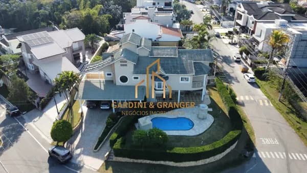 SOBRADO COM MAIS DE 600 m² À VENDA NO CONDOMÍNIO ARUÃ ECO PARK EM MOGI DAS CRUZES/SP