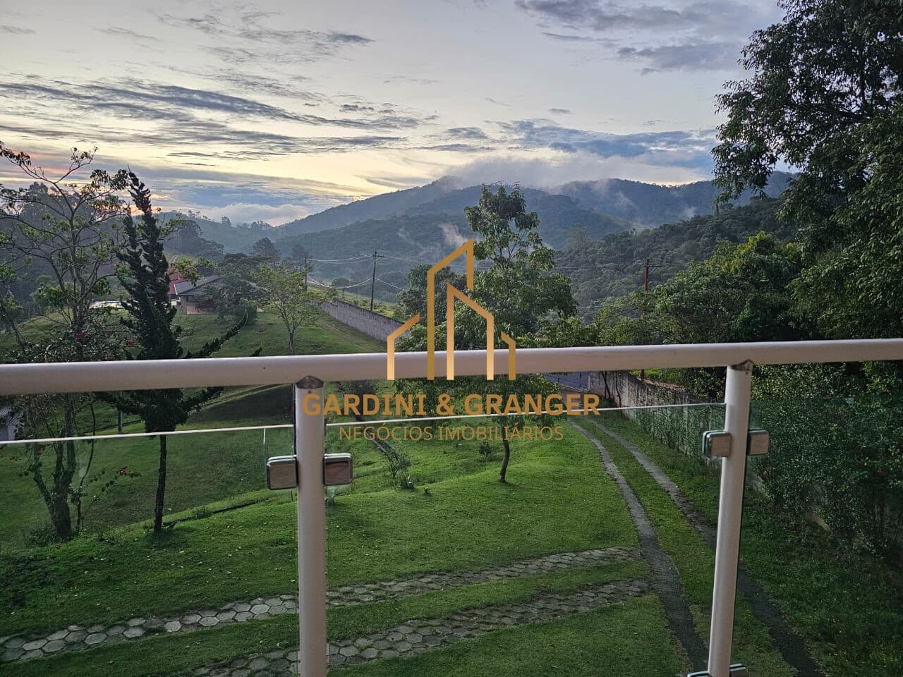 CHÁCARA À VENDA EM BIRITIBA MIRIM EM SÃO PAULO/SP.