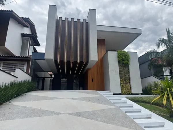 SOBRADO NOVO A VENDA NO CONDOMÍNIO ARUÃ ECO PARK EM MOGI DAS CRUZES/SP.