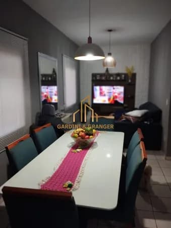 CASA A VENDA NA VILA SÃO SEBASTIÃO EM MOGI DAS CRUZES.