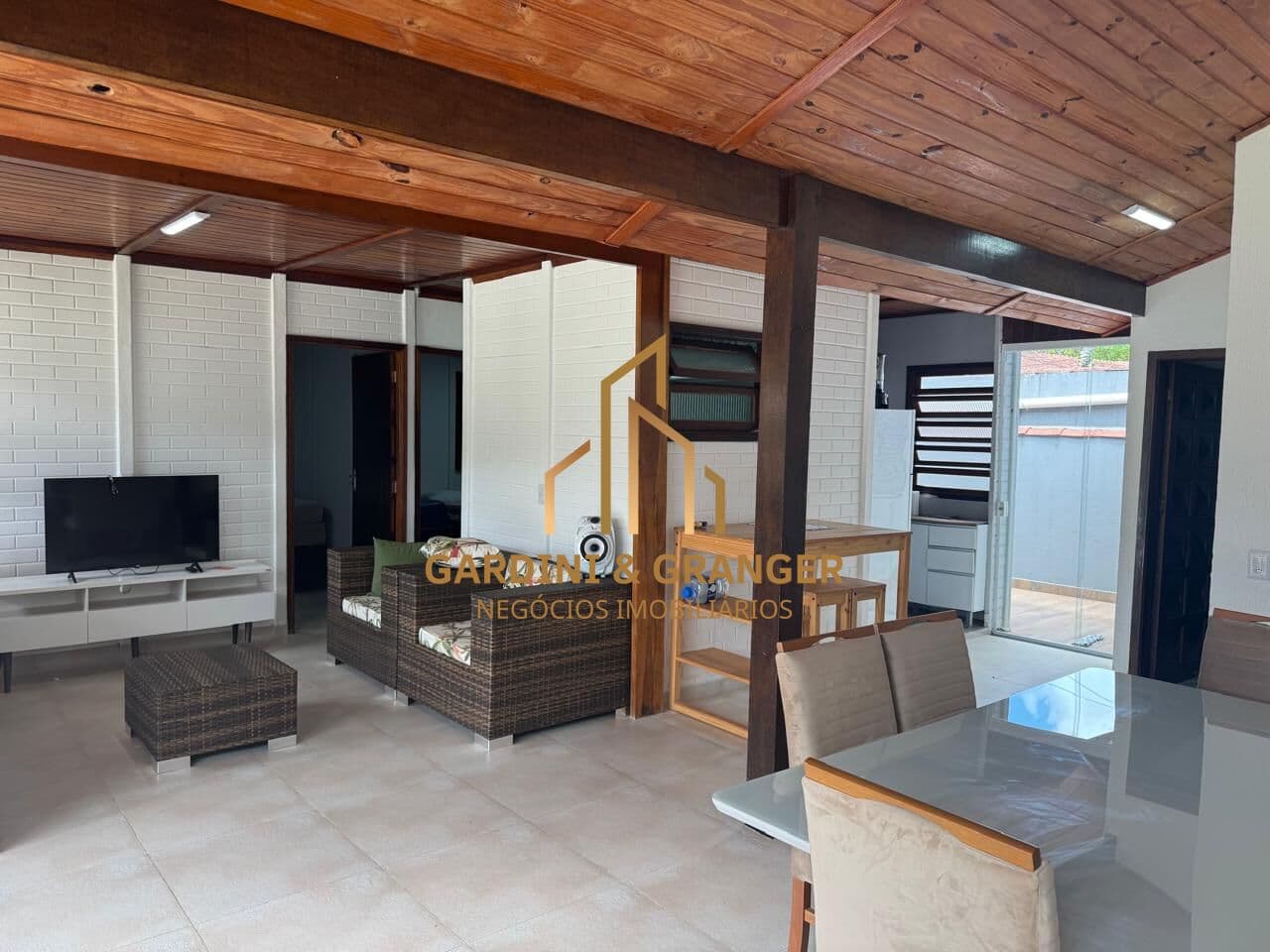 CASA À VENDA NO CONDOMÍNIO MORADA DA PRAIA EM BERTIOGA/SP.