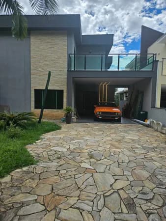 SOBRADO À VENDA NO CONDOMÍNIO ARUÃ ECO PARK EM MOGI DAS CRUZES/SP.
