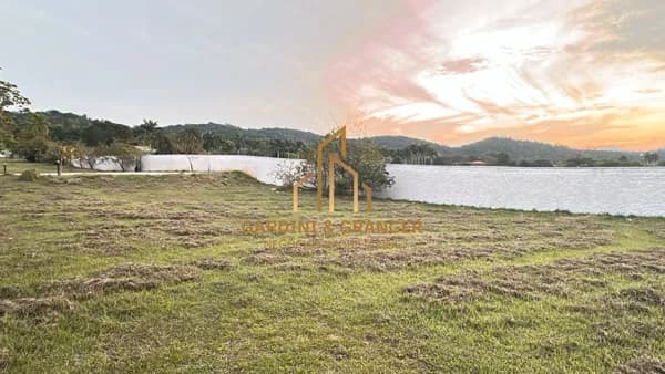 LOTE A VENDA NO CONDOMÍNIO RESIDENCIAL DA ILHA EM GUARAREMA